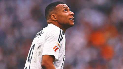 Imagem de tendências da Copa do Mundo da FIFA Club: Kylian Mbappe Ice Club Club de estreia do Real Madrid após a doença da Copa do Mundo